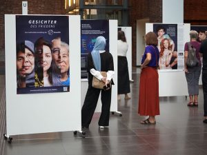 Ausstellung Gesichter des Friedens